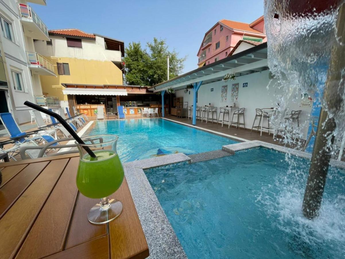 Brian Hotel Velipoje Exterior photo