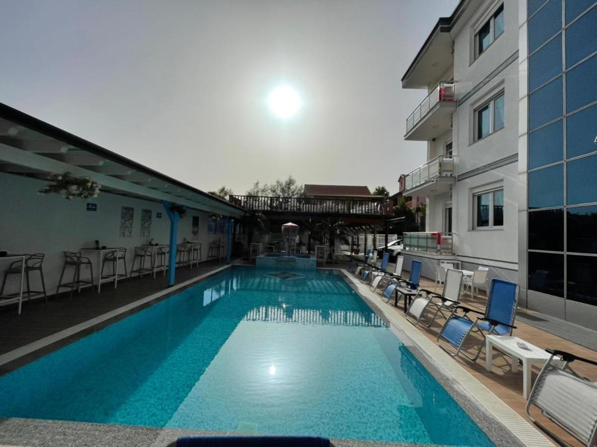 Brian Hotel Velipoje Exterior photo