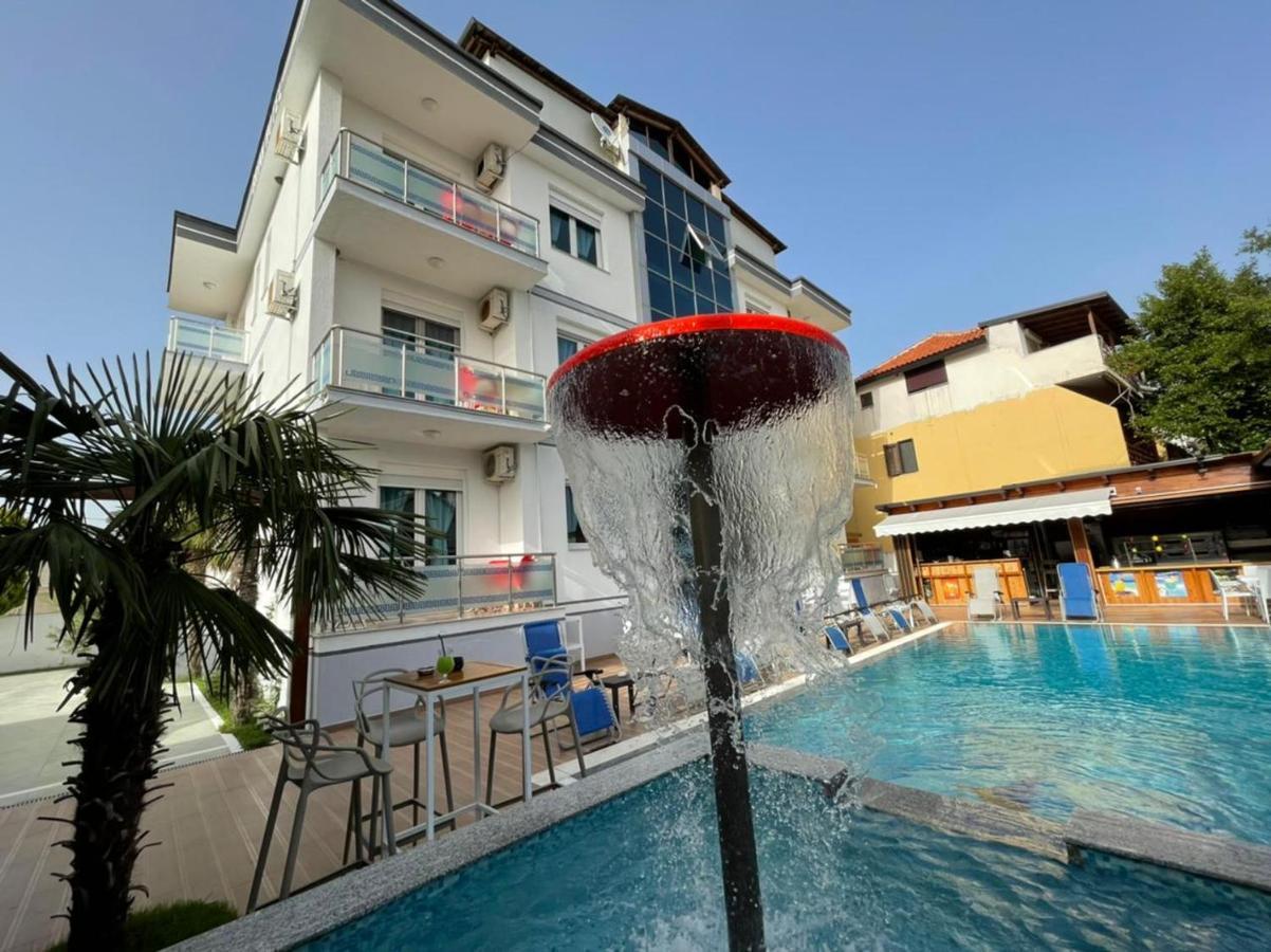 Brian Hotel Velipoje Exterior photo