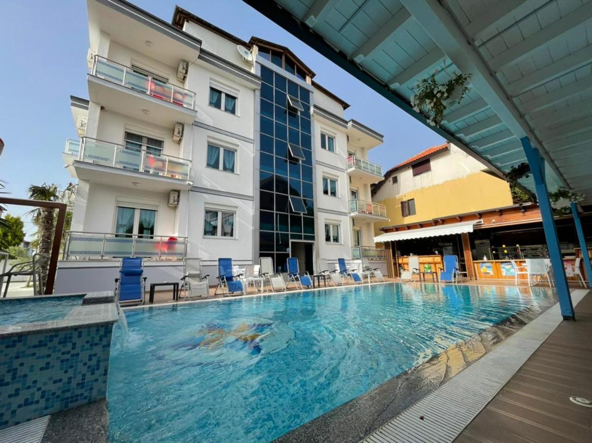 Brian Hotel Velipoje Exterior photo