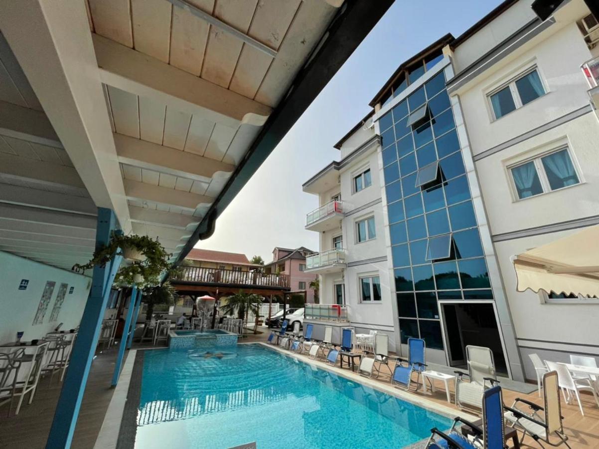 Brian Hotel Velipoje Exterior photo