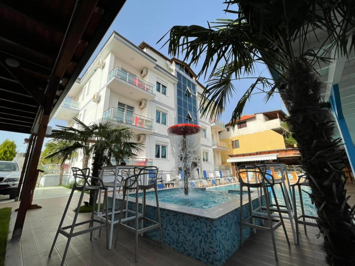 Brian Hotel Velipoje Exterior photo