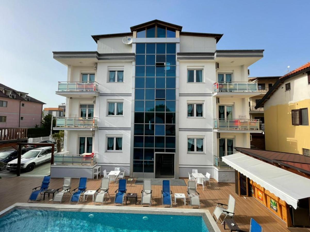 Brian Hotel Velipoje Exterior photo