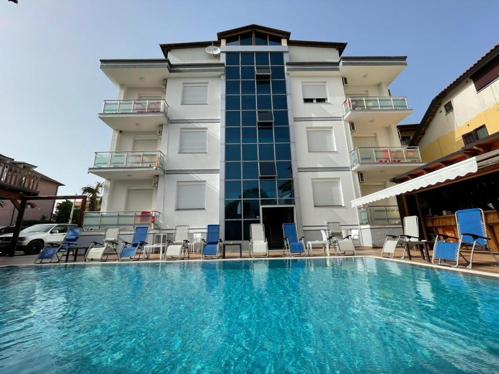 Brian Hotel Velipoje Exterior photo
